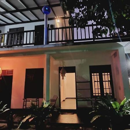 Sundance Surf Coconut Point Hotel Weligama Ngoại thất bức ảnh