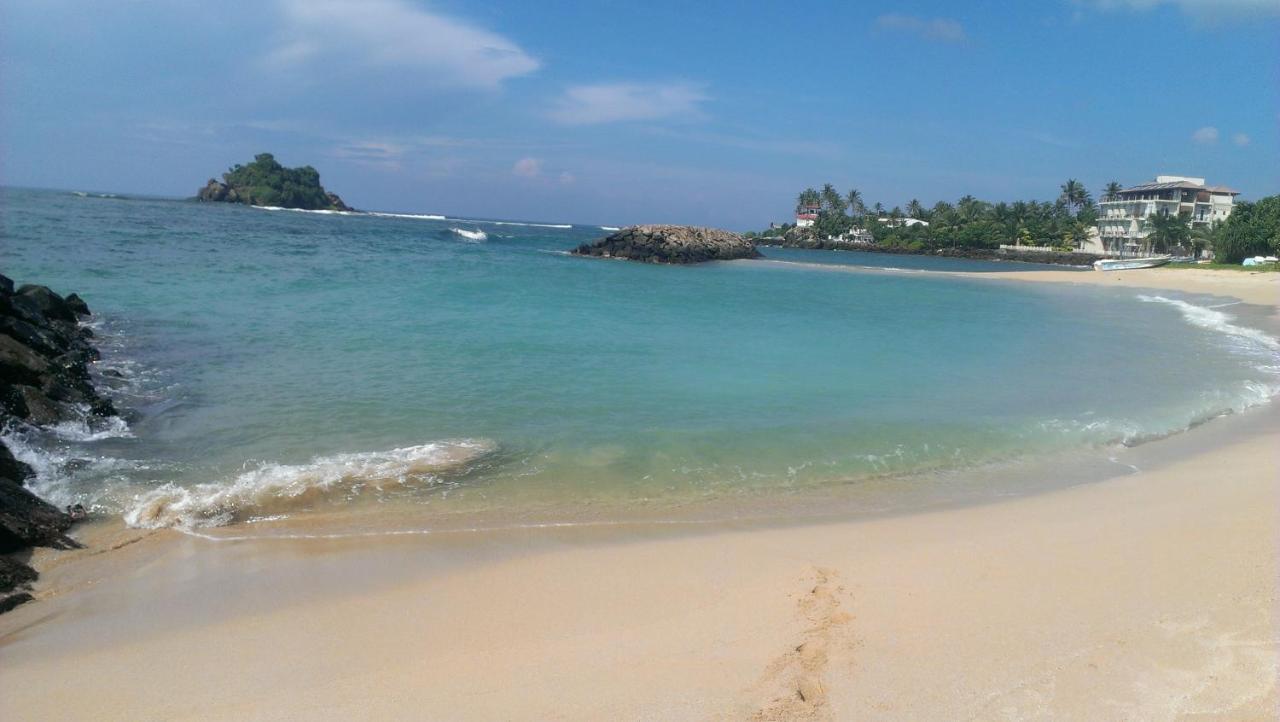 Sundance Surf Coconut Point Hotel Weligama Ngoại thất bức ảnh